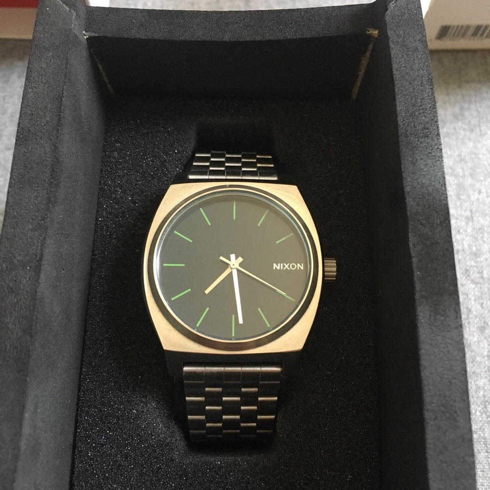 Nixon Time Teller
